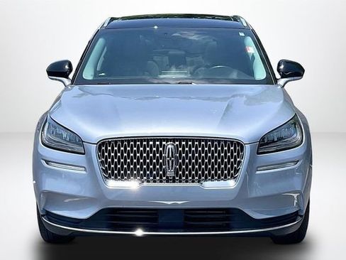 Used 2022 Lincoln Corsair FWD w/ Premium Package image 3