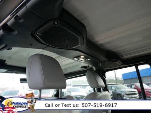 Used 2023 Jeep Gladiator Overland image 15