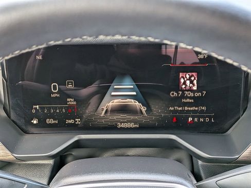 Used 2024 GMC Acadia Denali image 29