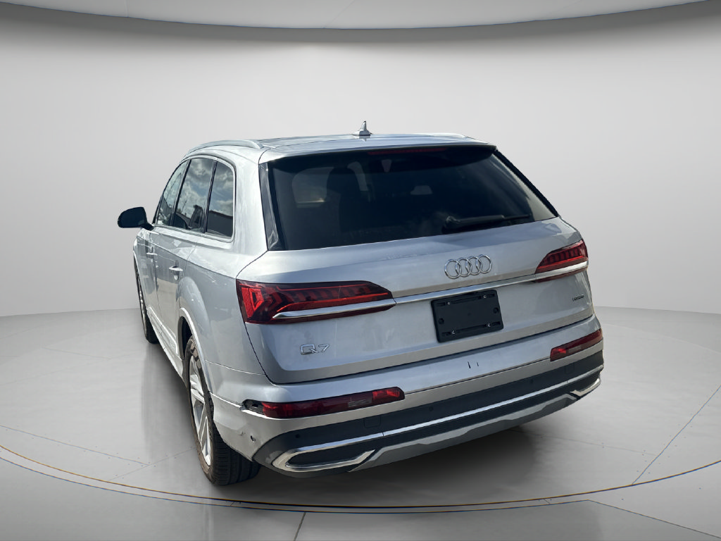 Used 2022 Audi Q7 3.0T Premium Plus w/ Premium Plus Package AWD/4WD image 5