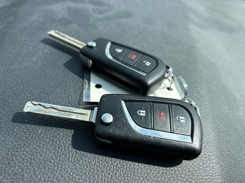 Used 2023 Toyota RAV4 LE FWD image 20