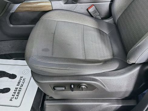 Used 2019 Chevrolet Silverado 1500 LT Trail Boss AWD/4WD image 18