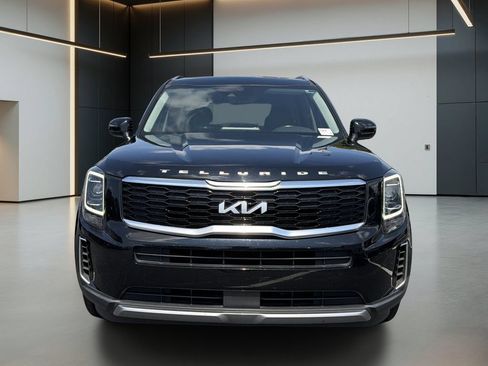 Used 2022 Kia Telluride S FWD image 9