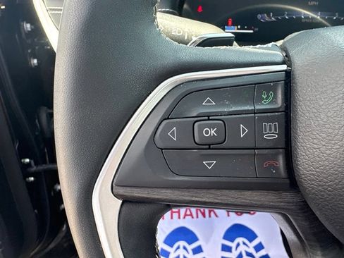 Used 2023 Jeep Grand Cherokee L Limited AWD/4WD image 19