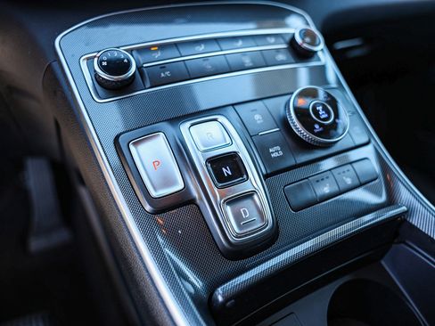 Used 2022 Hyundai Santa Fe SEL image 9