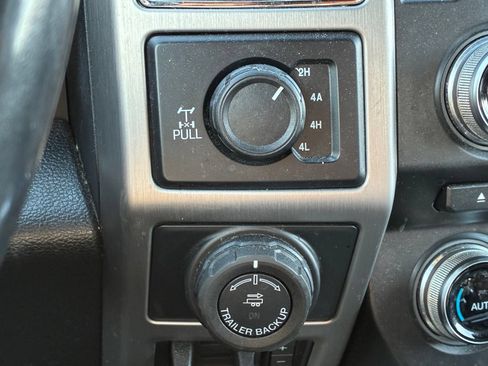 Used 2018 Ford F150 Platinum w/ Equipment Group 701A Luxury AWD/4WD image 10