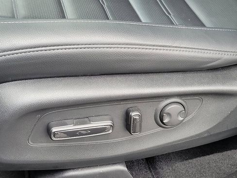 Certified 2025 Honda CR-V EX-L image 22