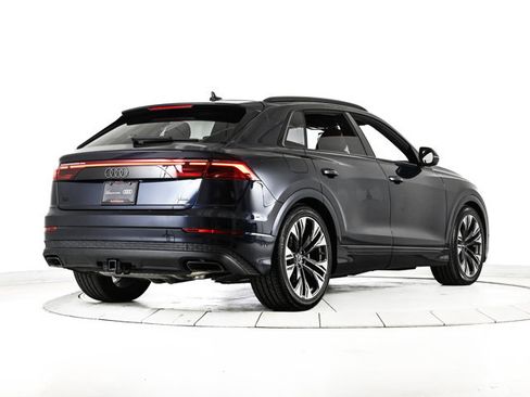 Used 2025 Audi Q8 Prestige w/ Prestige Package image 5