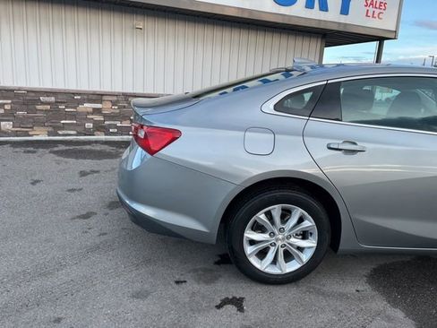 Used 2025 Chevrolet Malibu LT image 12