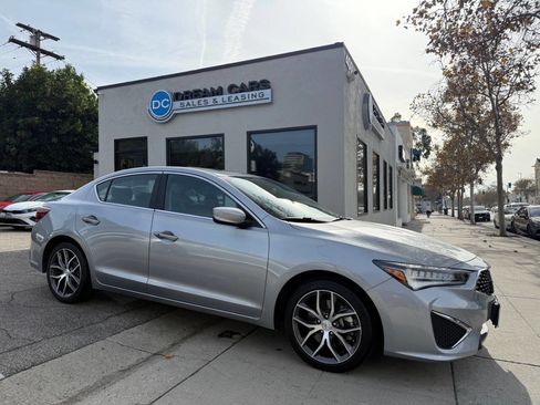 Used 2020 Acura ILX image 1