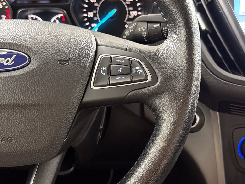 Used 2019 Ford Escape SEL FWD image 16