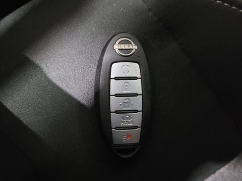 Used 2025 Nissan Altima 2.5 SV FWD image 32