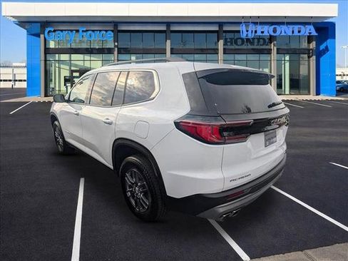 Used 2025 GMC Acadia Elevation image 3