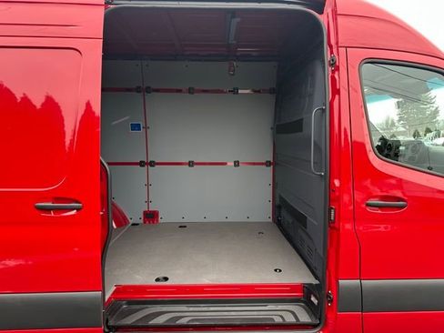 Used 2026 Mercedes-Benz Sprinter 2500 image 20