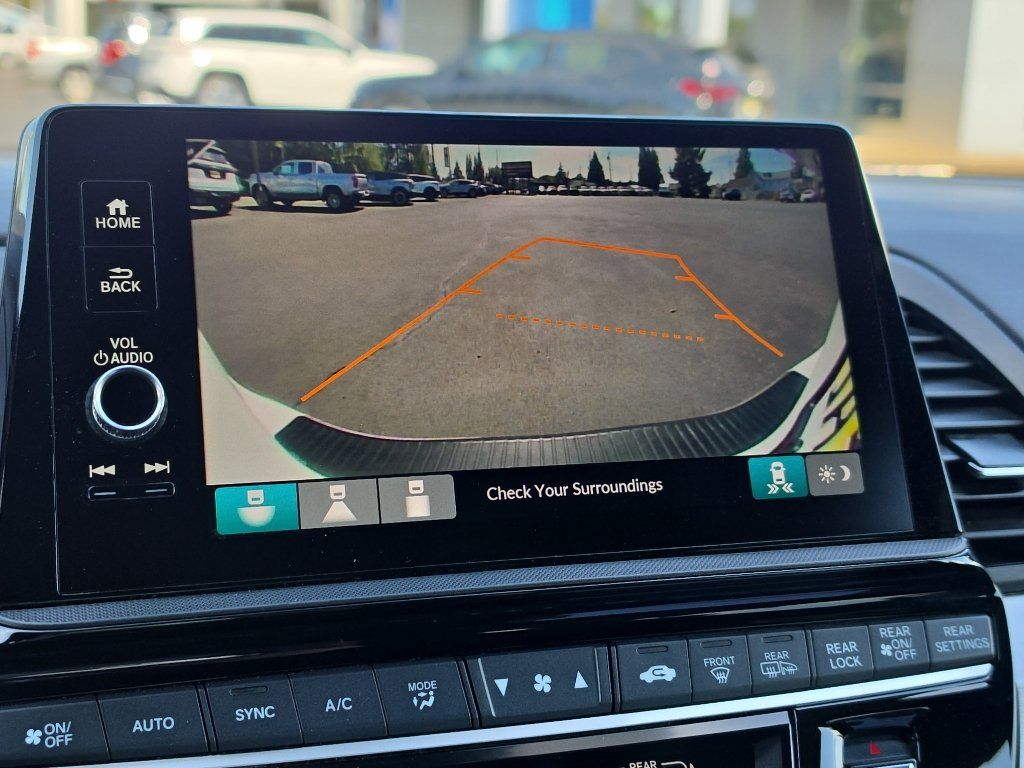 Used 2025 Honda Odyssey Sport-L image 32