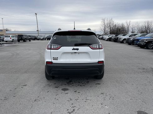 Certified 2023 Jeep Cherokee Altitude Lux image 6