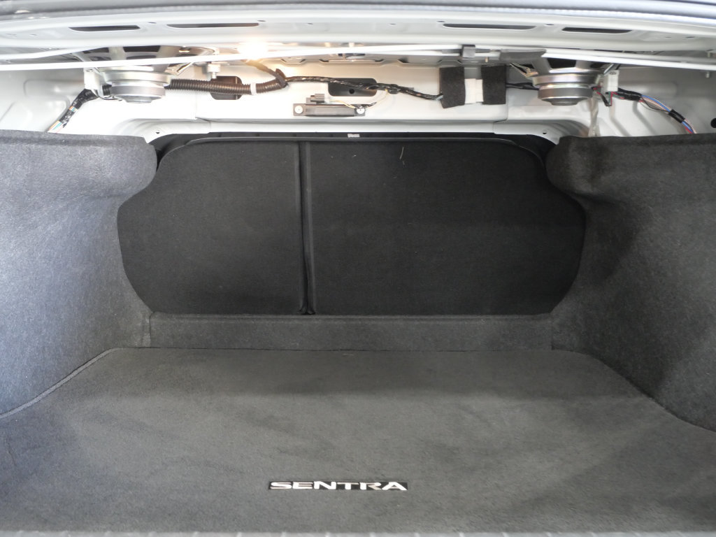 Used 2024 Nissan Sentra SV FWD image 23