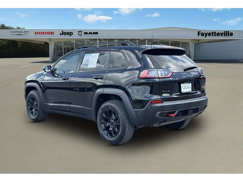 Used 2022 Jeep Cherokee Trailhawk w/ Sun, Sound & Nav Group AWD/4WD image 5