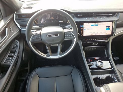 New 2026 Jeep Grand Cherokee Limited image 7