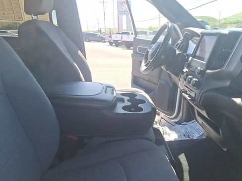 Used 2024 RAM 2500 Big Horn AWD/4WD image 18