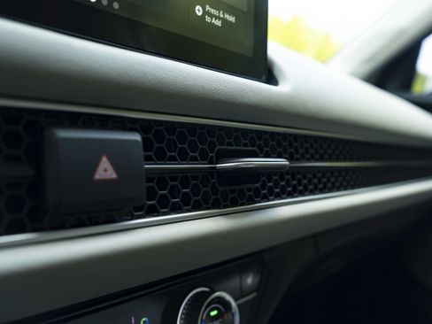 Used 2027 Honda HR-V EX-L image 33