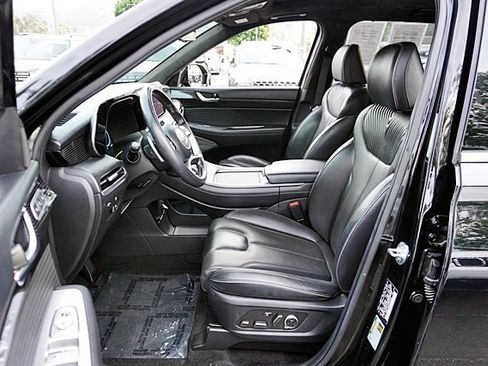 Certified 2023 Hyundai Palisade Calligraphy image 16