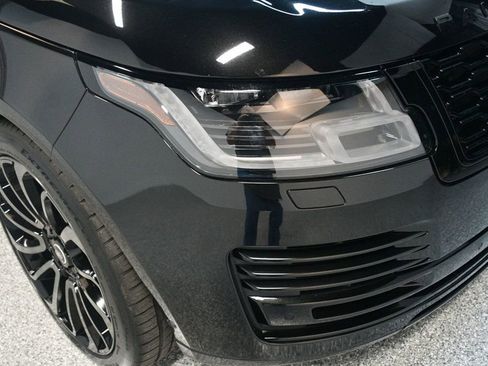 Used 2018 Land Rover Range Rover Supercharged image 11