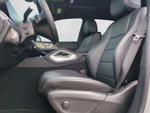 Used 2024 Mercedes-Benz GLE 350 4MATIC image 11