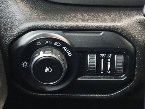 Used 2021 Jeep Wrangler Willys image 12