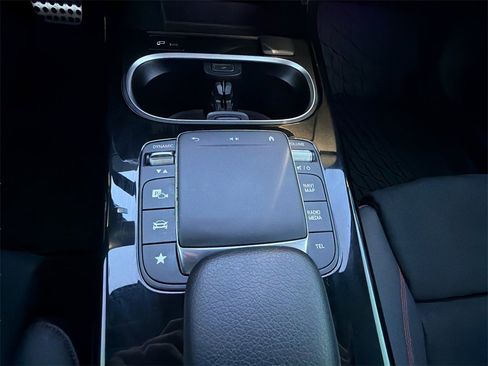 Used 2023 Mercedes-Benz CLA 250 image 22