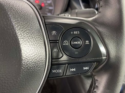 Used 2025 Toyota Corolla SE FWD image 16