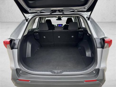 Used 2024 Toyota RAV4 LE image 8