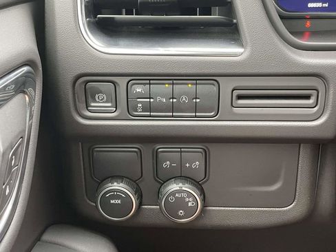 Used 2023 Chevrolet Tahoe RST RWD image 27