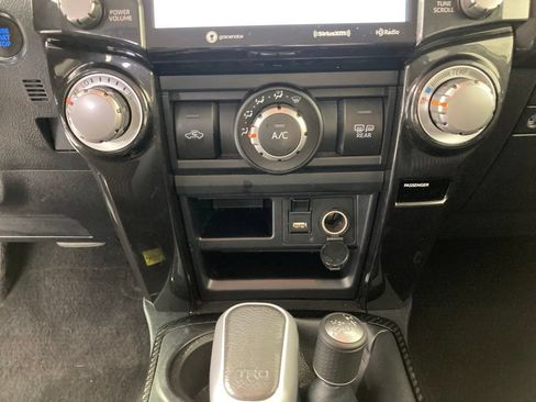 Used 2024 Toyota 4Runner TRD Off-Road AWD/4WD image 11