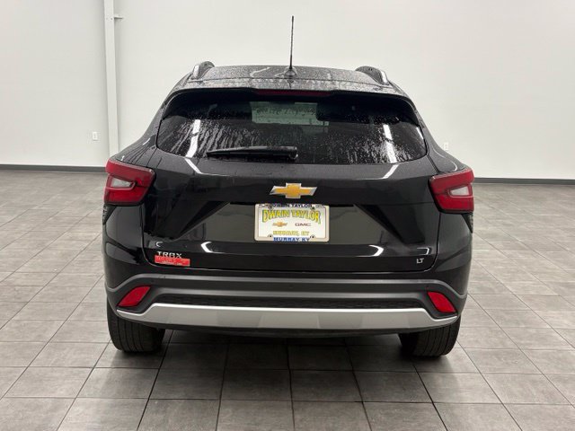 Used 2025 Chevrolet Trax LT w/ Driver Confidence Package FWD image 3