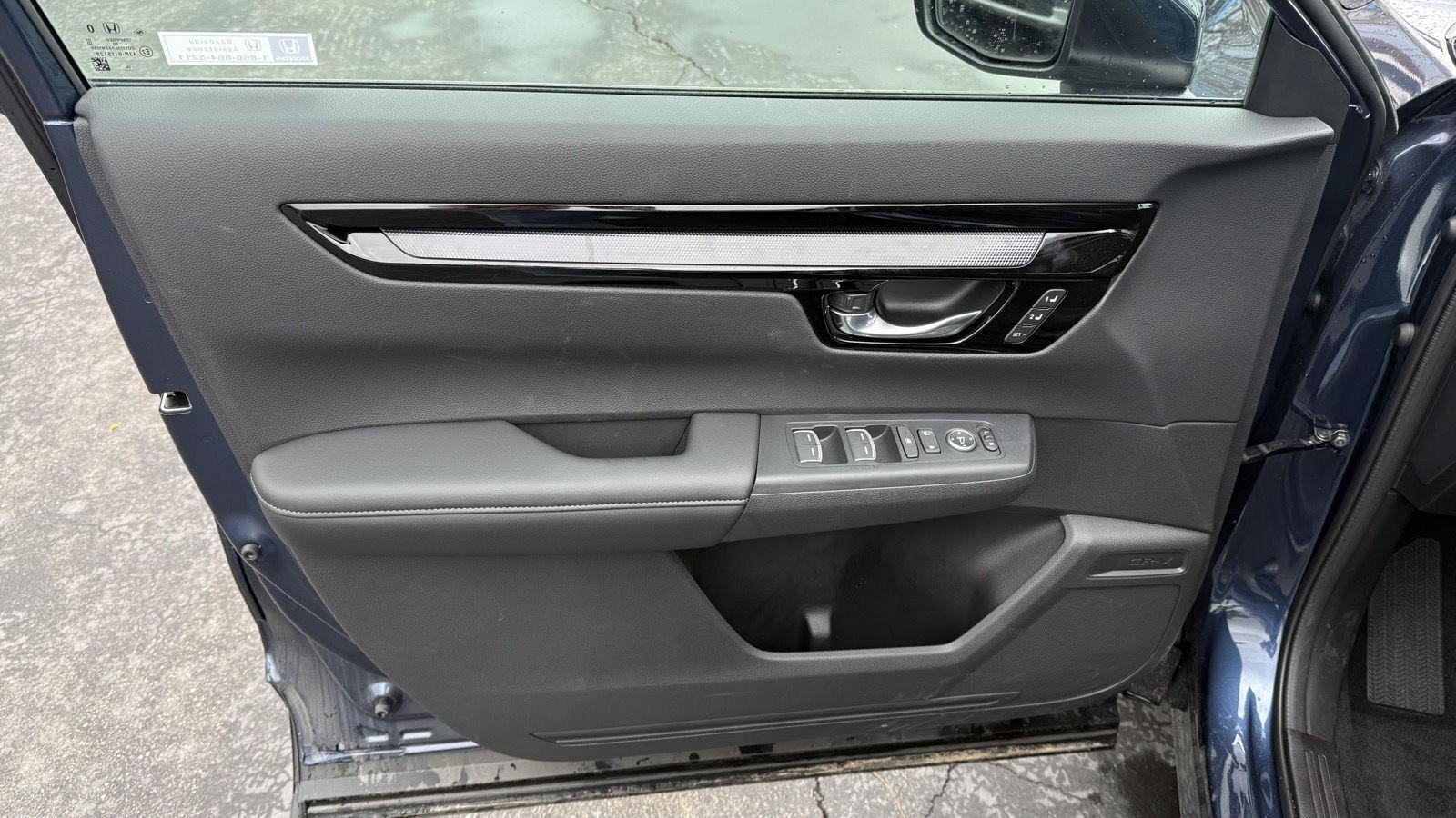 Certified 2026 Honda CR-V EX-L image 9