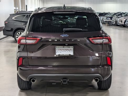 Used 2023 Ford Escape ST-Line Select w/ Class II Trailer Tow Package AWD/4WD image 4
