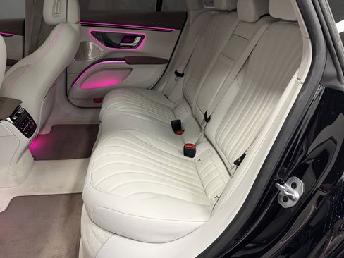 Certified 2022 Mercedes-Benz EQS 450+ Sedan image 40