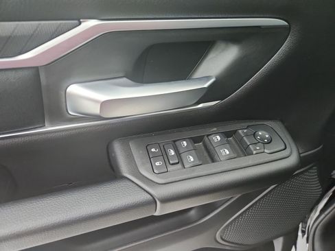 New 2026 RAM 1500 4x4 Crew Cab image 21