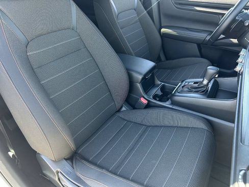 Used 2025 Honda CR-V Sport image 11