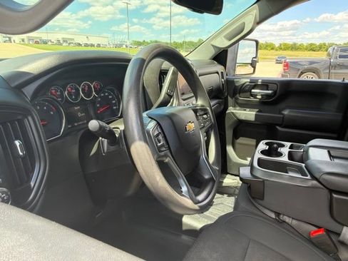Used 2021 Chevrolet Silverado 2500 Custom w/ Custom Value Package AWD/4WD image 23