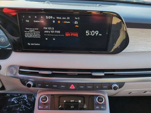 Used 2024 Hyundai Palisade Calligraphy image 14