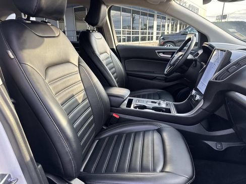 Used 2024 Ford Edge SEL image 11