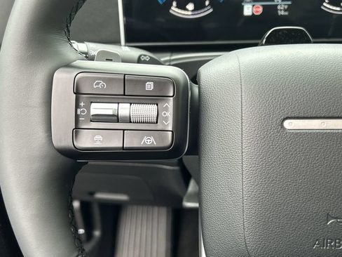 New 2025 Hyundai Santa Fe SEL FWD image 28