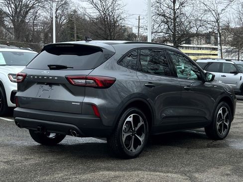 Used 2025 Ford Escape ST-Line Select w/ Tech Pack #2 image 5