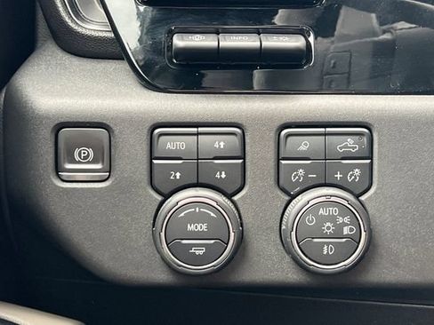 Used 2023 Chevrolet Silverado 1500 ZR2 w/ Technology Package AWD/4WD image 36