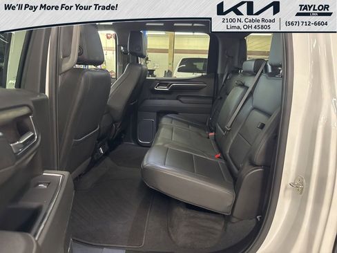 Used 2024 GMC Sierra 1500 SLT image 10