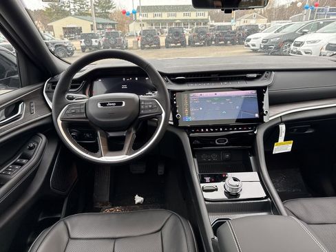 New 2026 Jeep Grand Cherokee Limited image 23