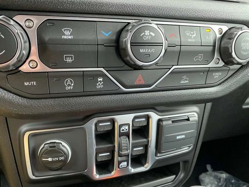 New 2026 Jeep Wrangler Unlimited Sport AWD/4WD image 11