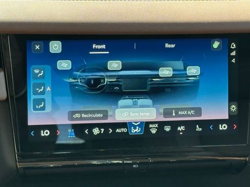 New 2026 Lincoln Navigator Reserve AWD/4WD image 14